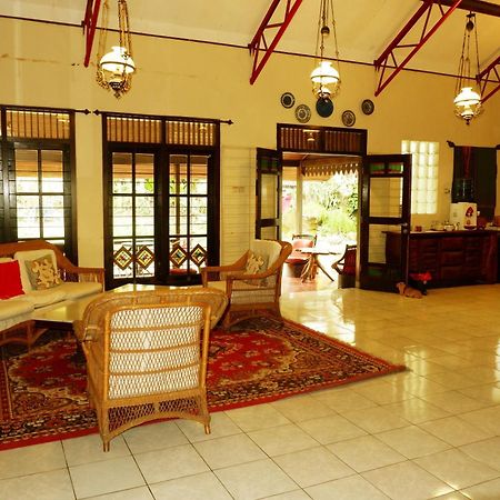 Cemara'S Homestay Batu  Extérieur photo