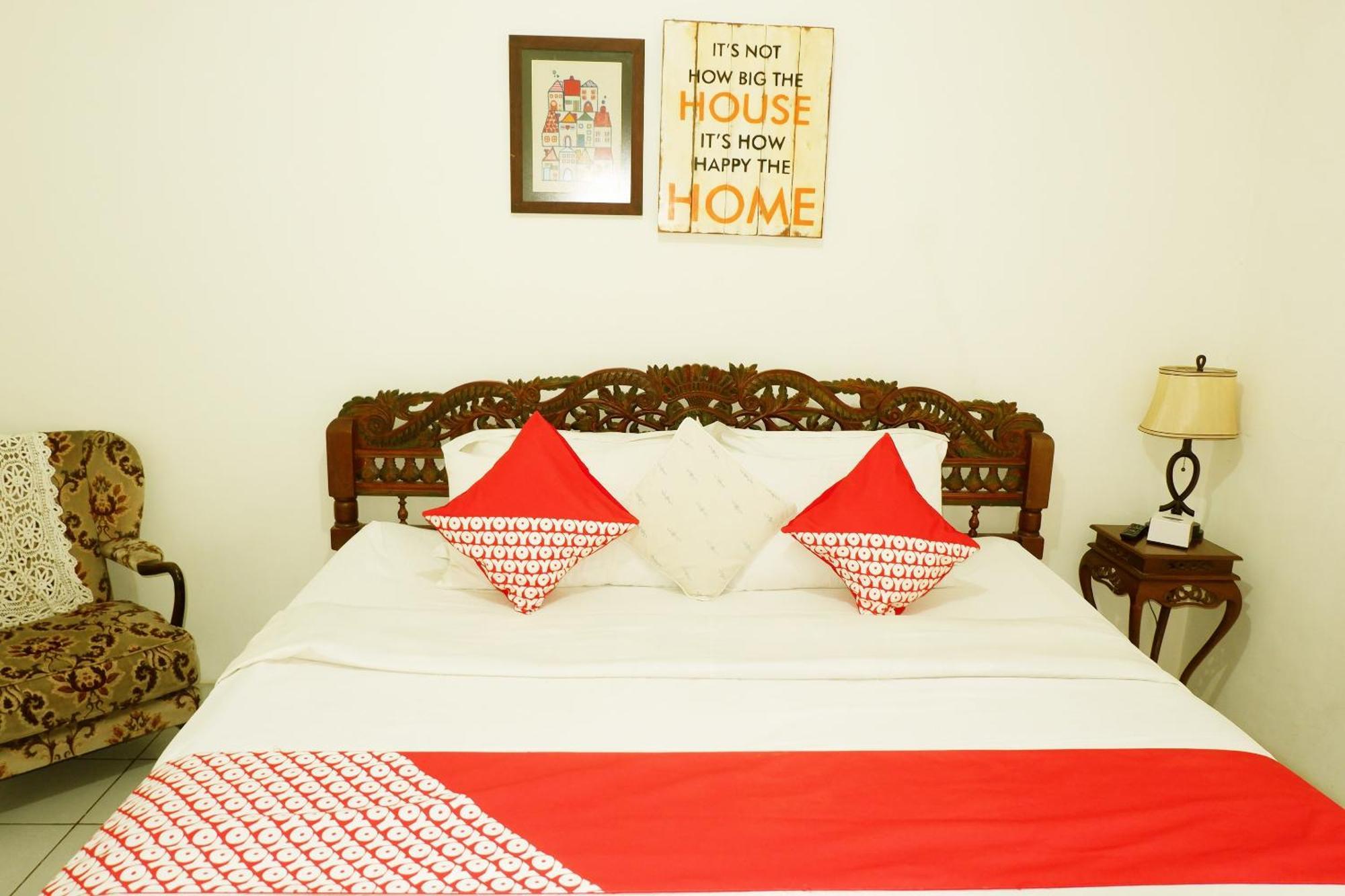Cemara'S Homestay Batu  Extérieur photo