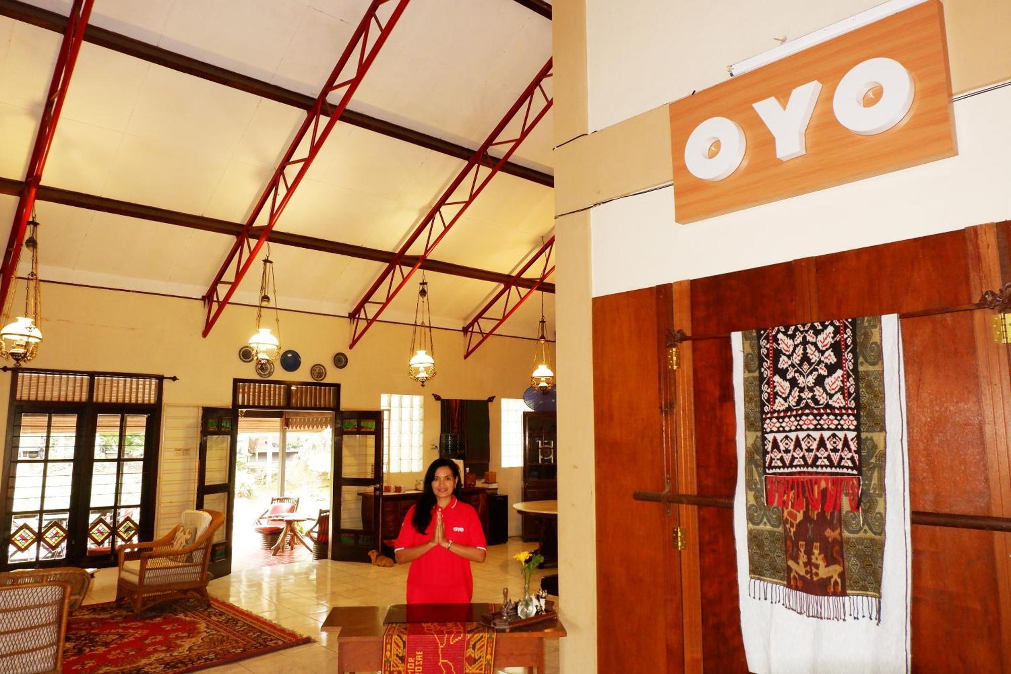 Cemara'S Homestay Batu  Extérieur photo