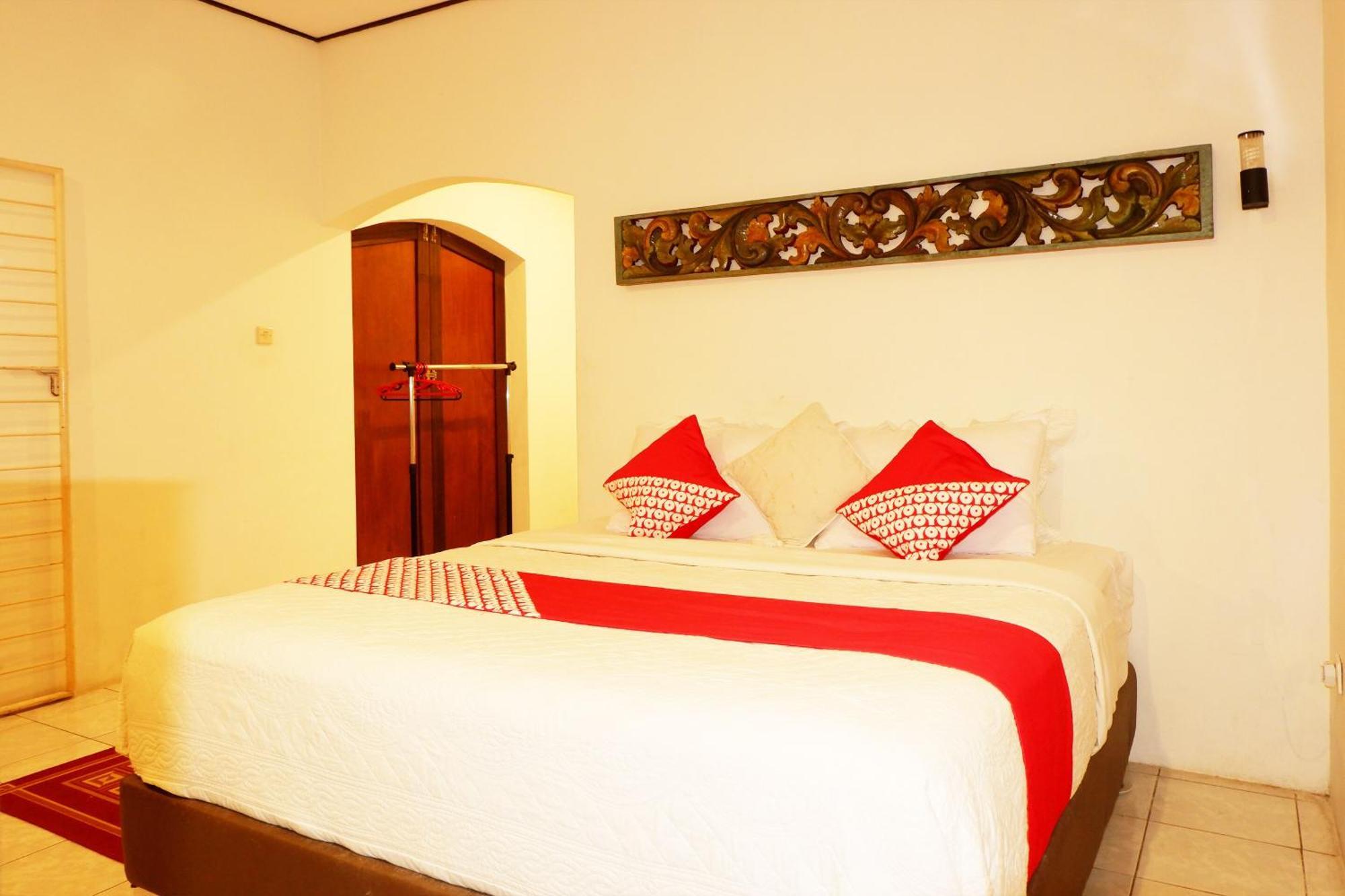 Cemara'S Homestay Batu  Extérieur photo